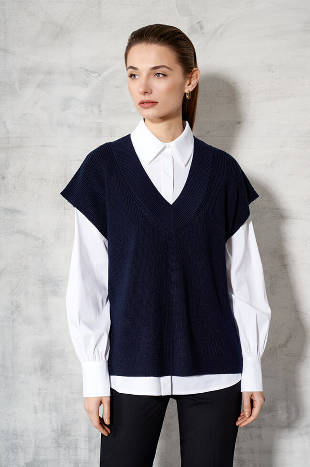 22482 Жилет женский (т.синий)