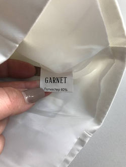 Жилетка Garnet для модного акцента в образе, визуально на 44 размер, новая