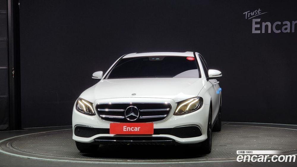 Mercedes-Benz E-Class W213 E250 Avangarde (12.2019)