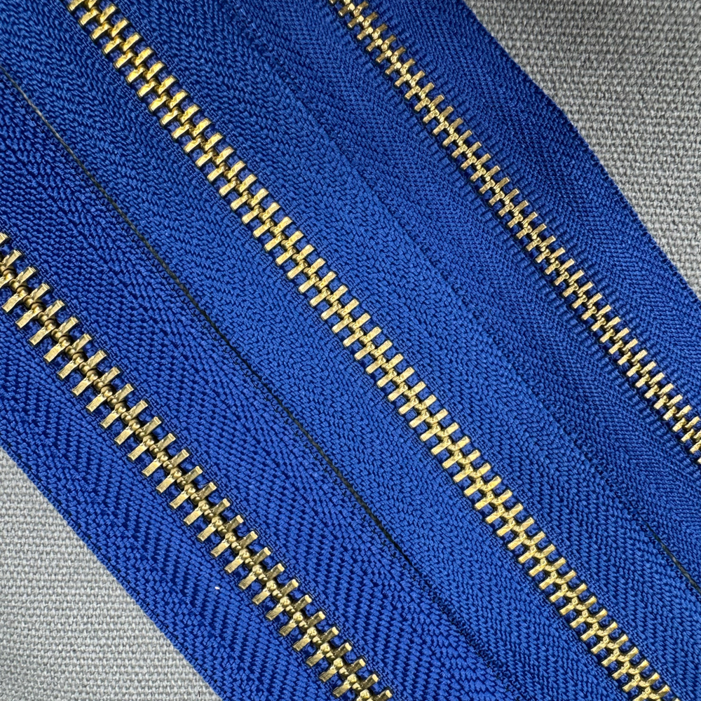 Молния YKK #3 латунь, Япония.