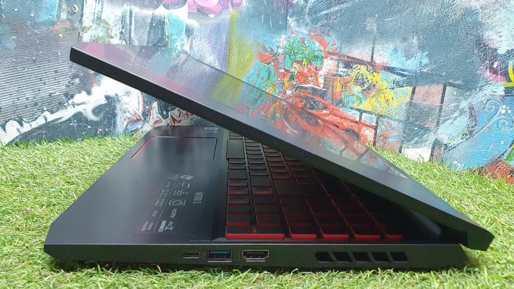 Игровой Acer i5-10/8Gb/RTX 3050 4Gb/144Hz/Nitro 5 AN515-55-534C/Windows 10