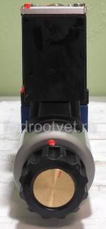 4WREE6E1-32-2X/G24K31/A1V - Пропорциональный распределитель с обратной связью по положению золотника со встроенным усилителем Ду6, A1 = ±10 В, номинальный расход 32 л/мин, схема E1-