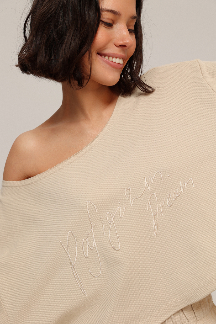 Лонгслив из пике укороченный