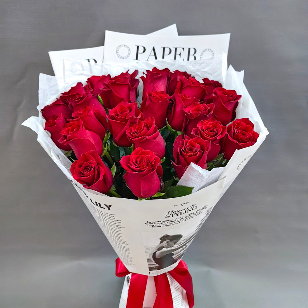 Букет из 25 роз сорта "Эксплорер" (Эквадор 60 см)