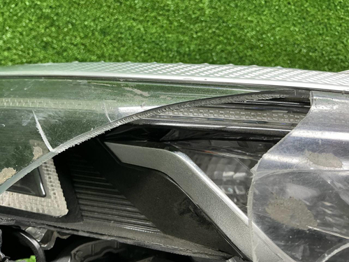 Фара правая Kia Seltos (2019-2025) галоген
