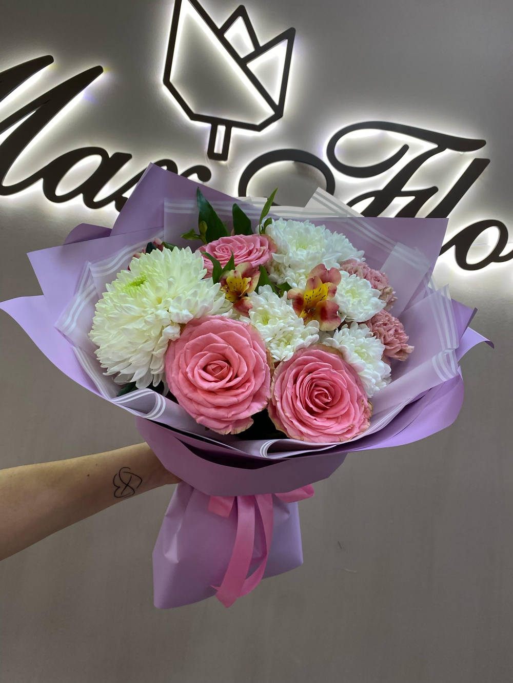 Букет 8 Марта М-48