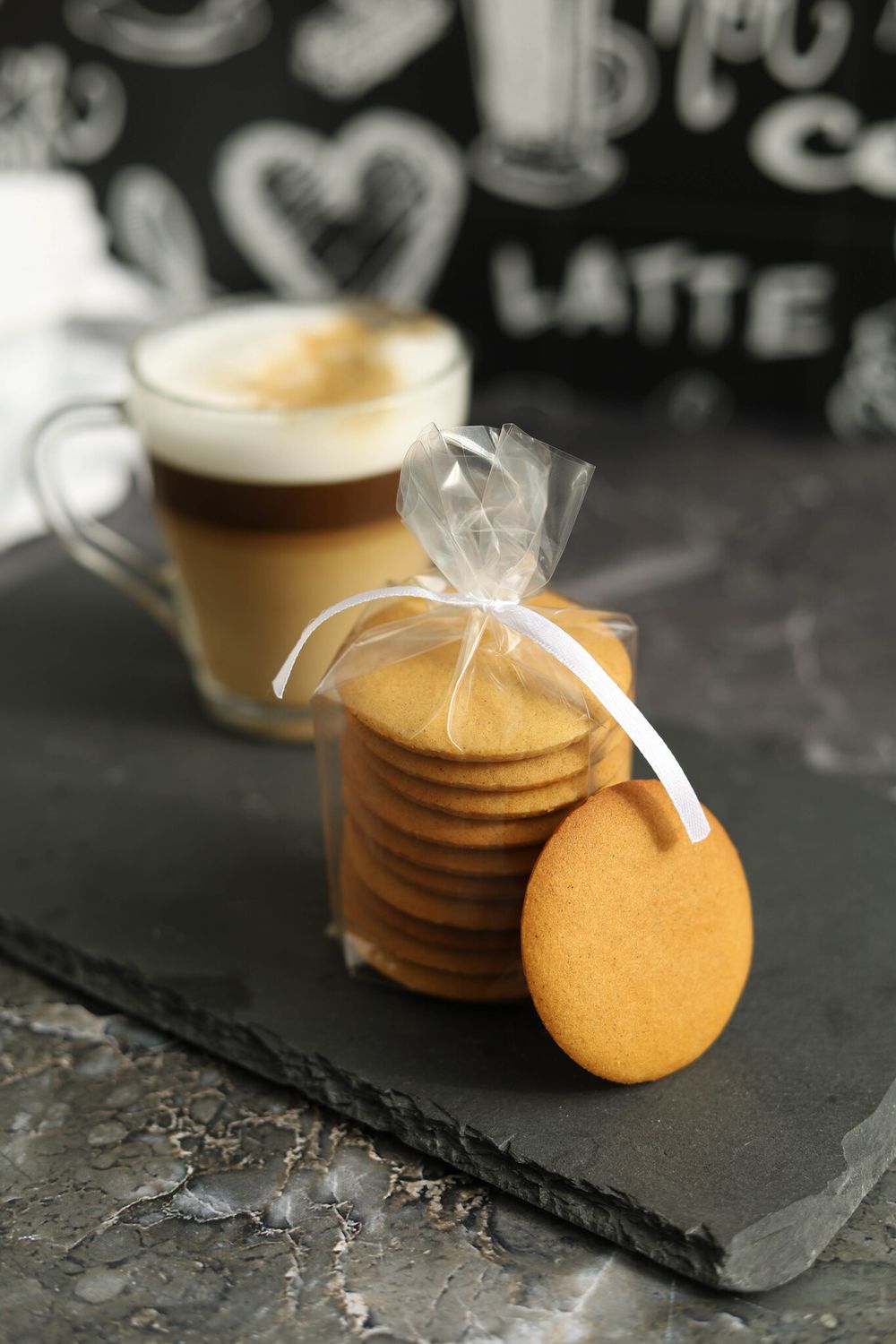 Круглый пряник с логотипом на заказ