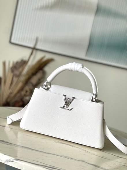 Louis Vuitton Capucines East West MM