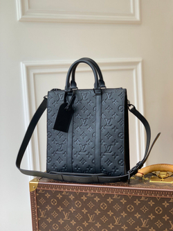 Louis Vuitton Sac Plat Cross