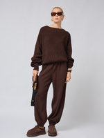 Джемпер вязаный с v-вырезом