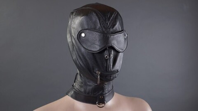 Шлем с ошейником и шорами (Цвет: черный)