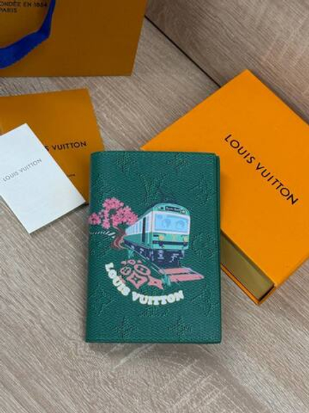 Обложка на паспорт Louis Vuitton