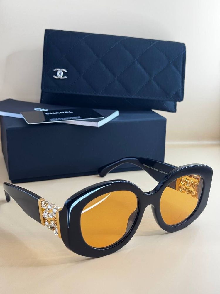 Солнцезащитные очки CHANEL