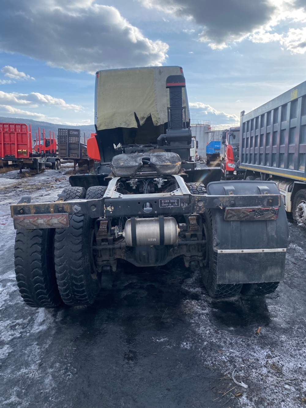 BEIBEN ND* 6x6 Седельный тягач ND4250FD5J7Z22 (Дизельный, 11,6 л, 423 л.с., МТ)