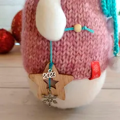 Игрушка интерьерная «Снеговик Розочка» ручной работы / 25 см