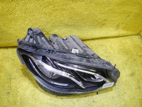 Битая Фара правая Mercedes E W213 (2016-2021) LED