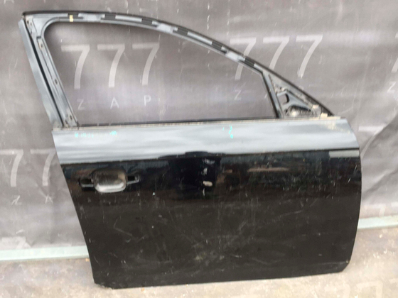 Дверь передняя правая Audi A4 (B8)  Б/У Оригинал 8K0831052J