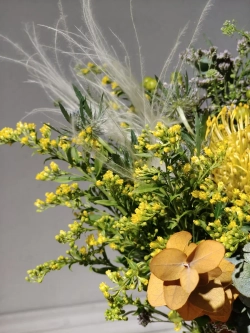 Экзотический интерьерный букет с цветами из Кении (С0069)