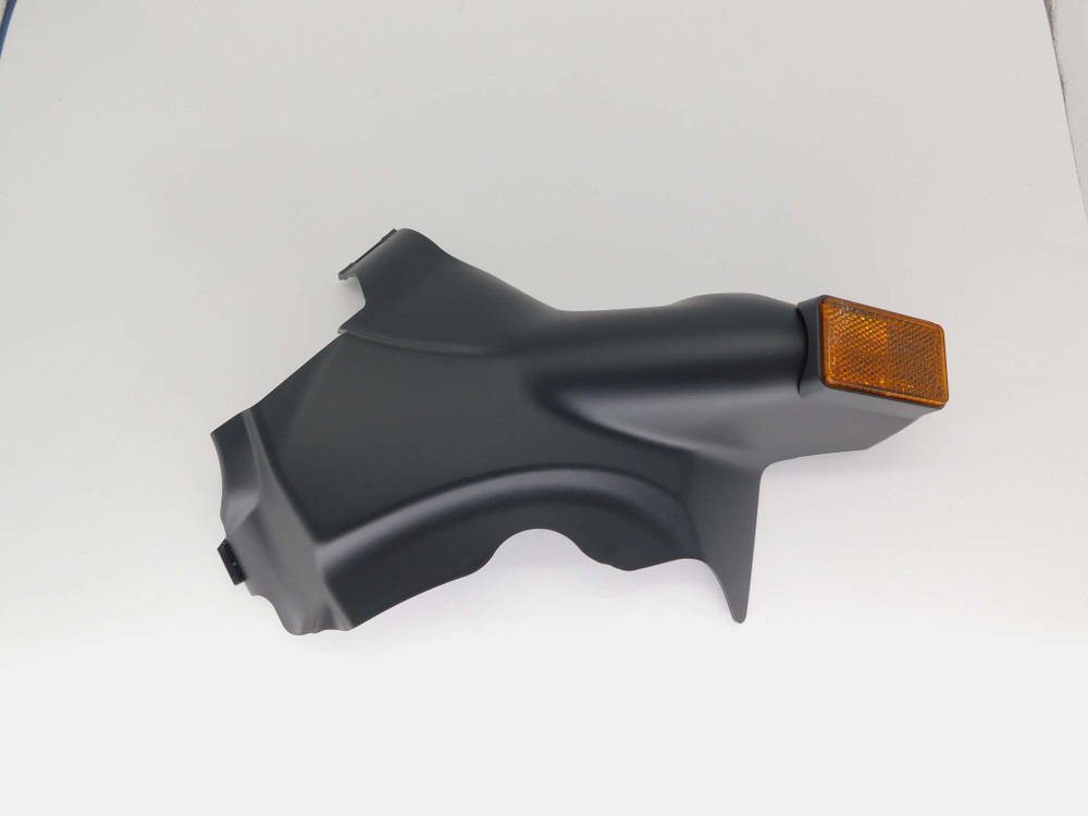 пластик передний правый Honda VT750 Shadow Aero 63550-MEG-A60