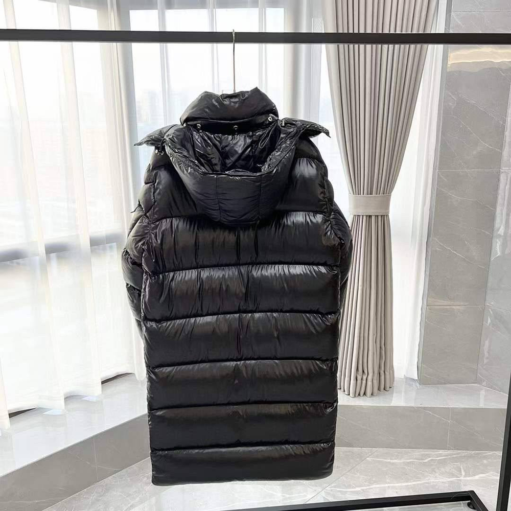 Пуховик Moncler