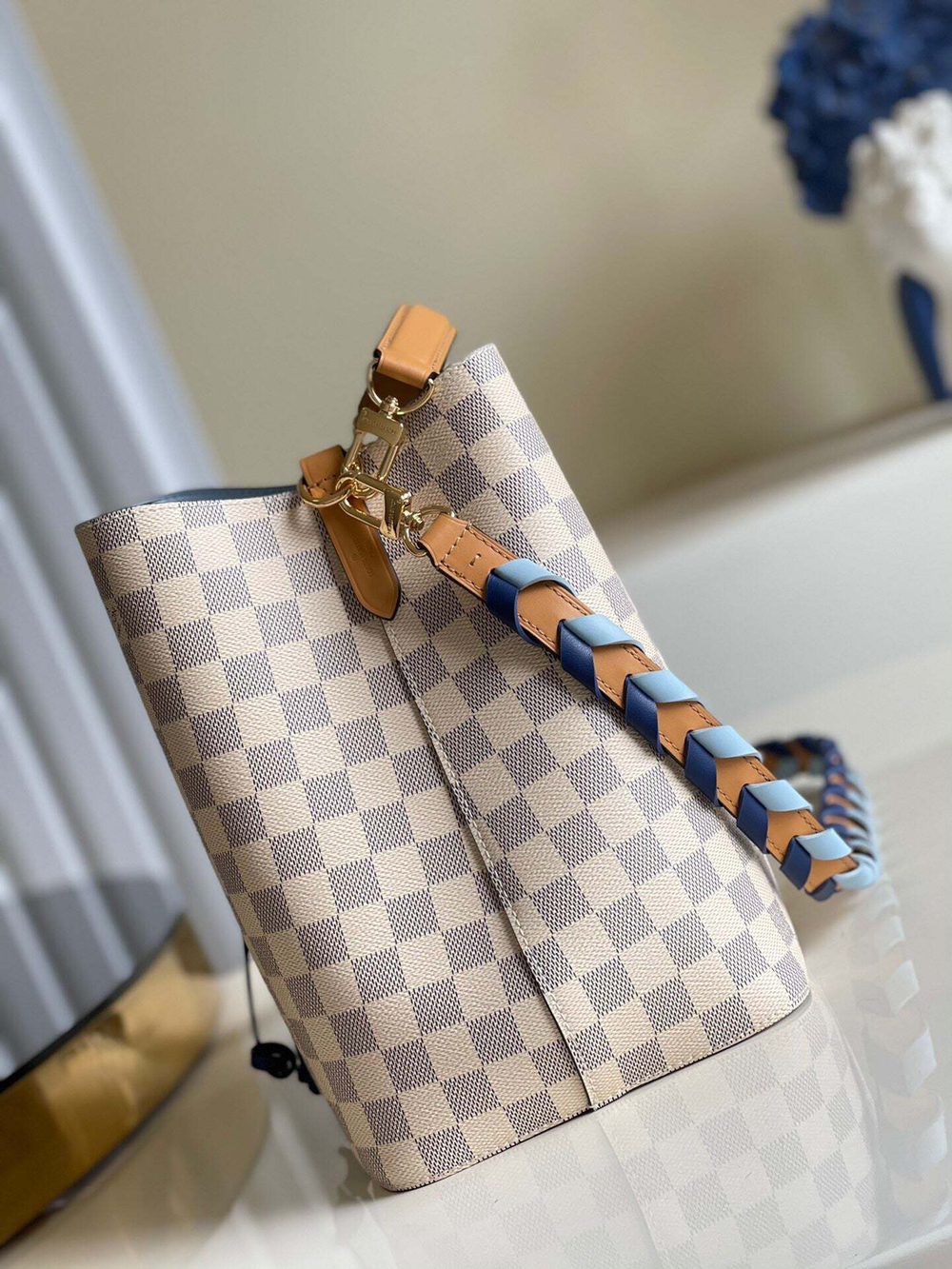 Louis Vuitton NeoNoe MM