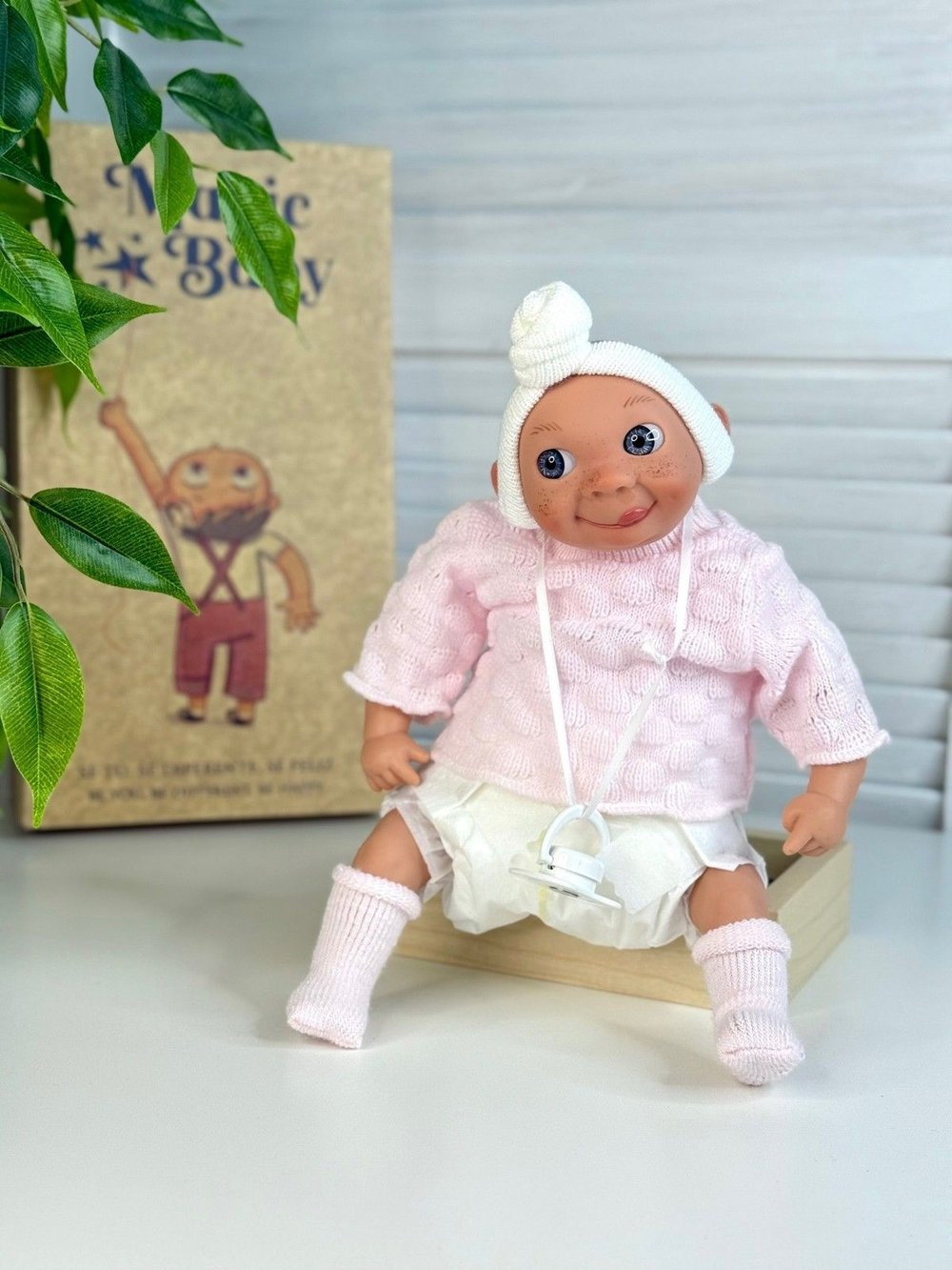 Кукла LAMAGIK мягконабивная  28см Carita (2801A)