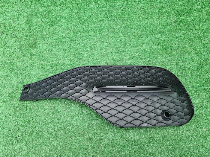 Решетка переднего бампера Mercedes GLE V167 18-24