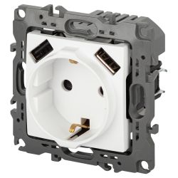 Розетка ЭРА Серия 12 12-4109-01М 2P+E 16A-250В штор. с 2xUSB 5В-3А белый матовый