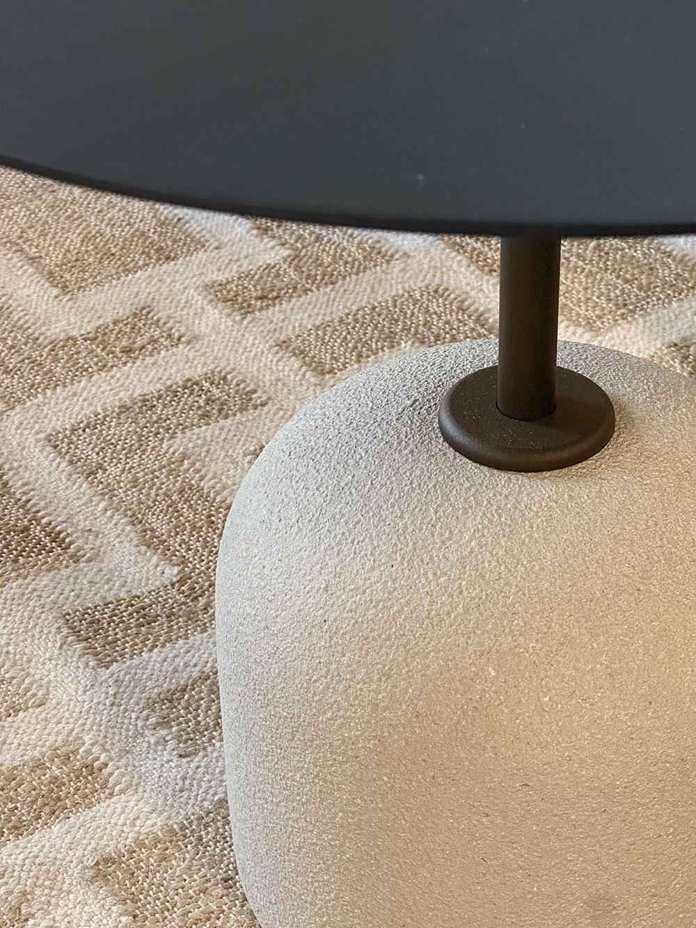 Приставной столик River d55mm