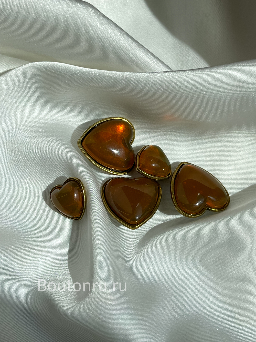 Пуговицы оранжевые сердечки