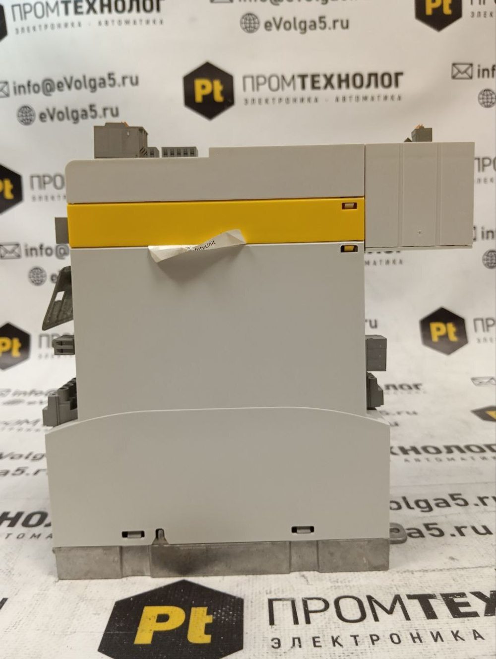 Lenze E84AVSCE2512SB0 с хранения