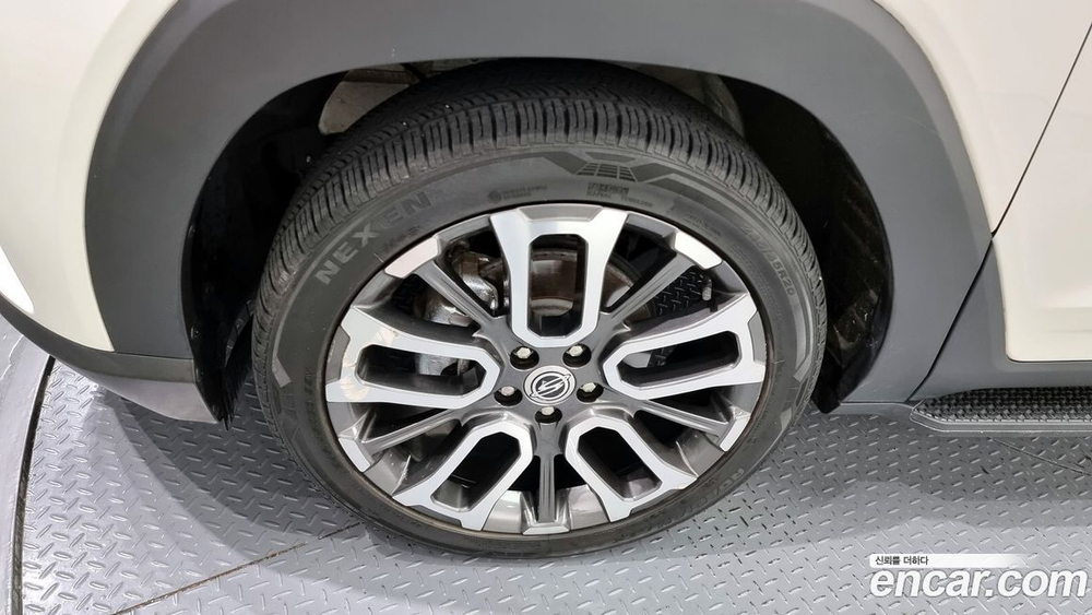 KG Mobility (Ssangyong) Torres Бензин 1.5 2WD (08.2022)