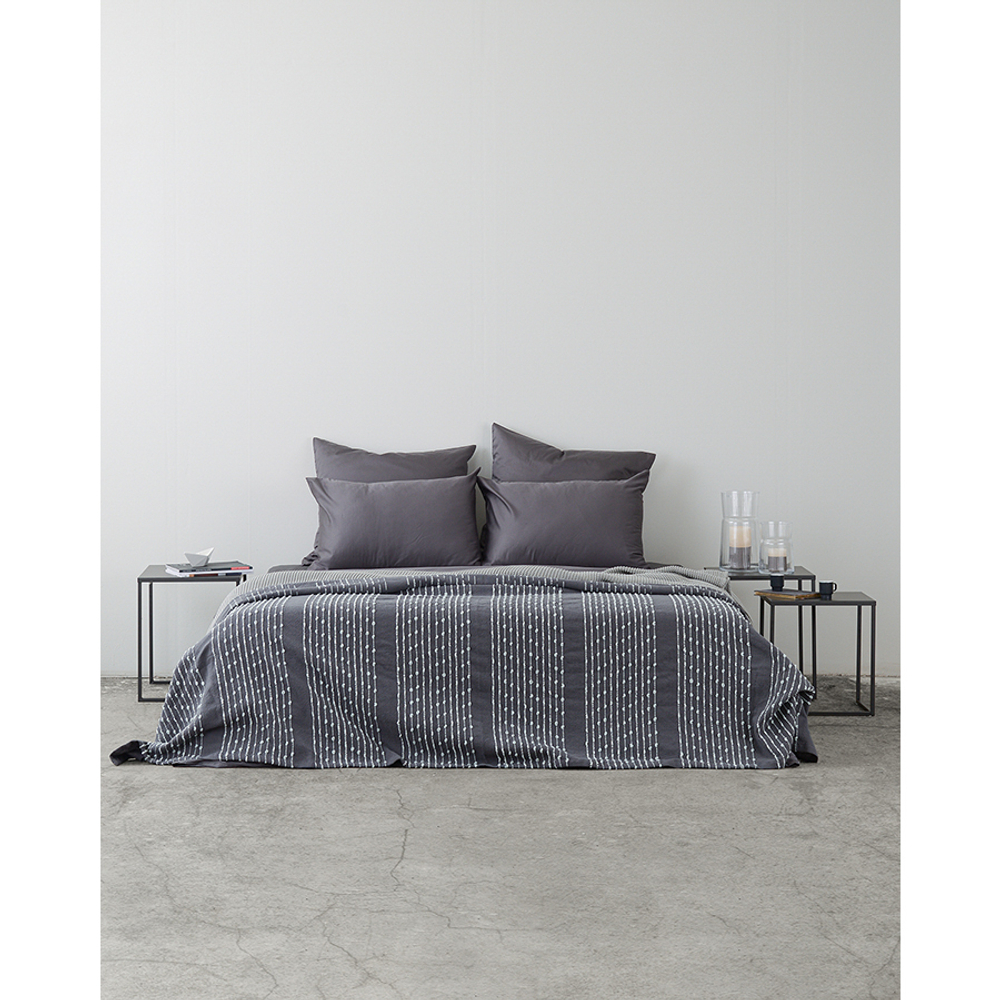 Набор из двух наволочек из сатина темно-серого цвета из коллекции wild, 70х70 см