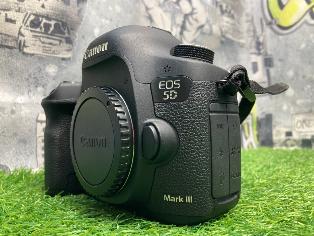 Canon EOS 5D Mark III 9.700 кадров