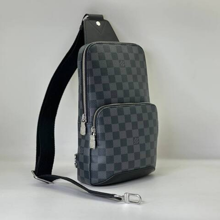 Сумка-слинг Louis Vuitton