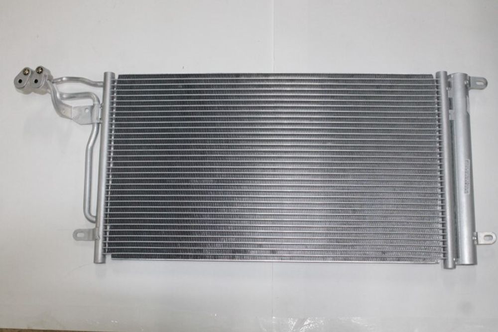 Радиатор кондиционера Volkswagen Polo с 2009 г. Skoda Rapid с 2012 г. (ACS Termal)