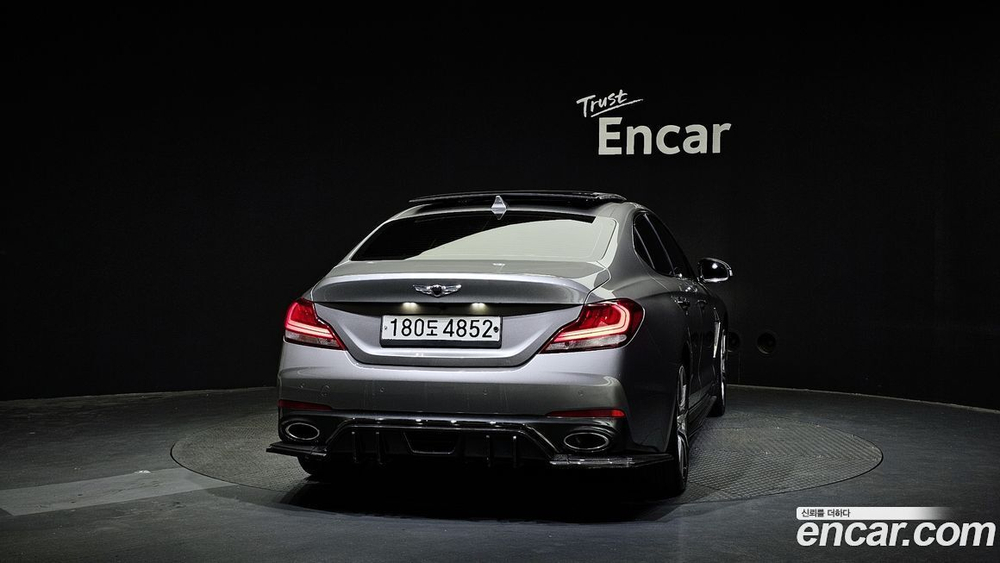 Genesis G70 2.0T AWD (12.2019)