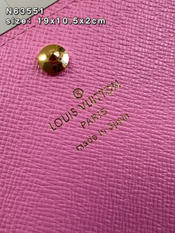 Louis Vuitton Sarah Wallet