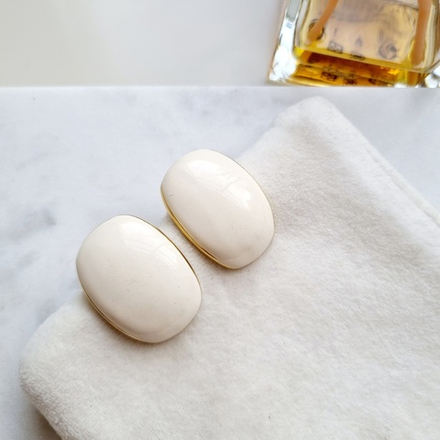 Клипсы Napier молочная эмаль