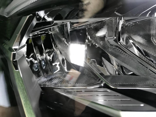 Битая Фара правая Geely Coolray (2023-н.в.) LED