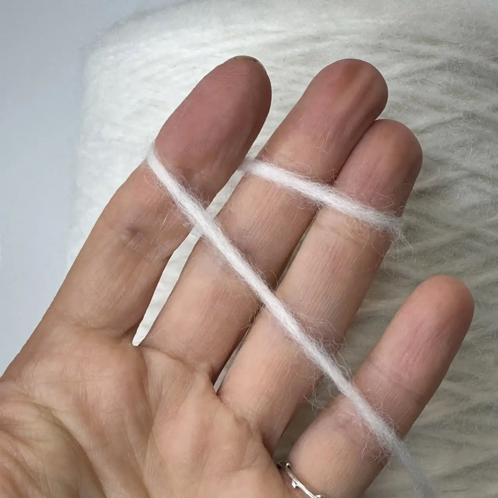 CUZCO - New Mill; 25% альпака, 25% меринос, 25% п/а, 25% p/c; 260м/100гр; col. 68700, цвет: белый