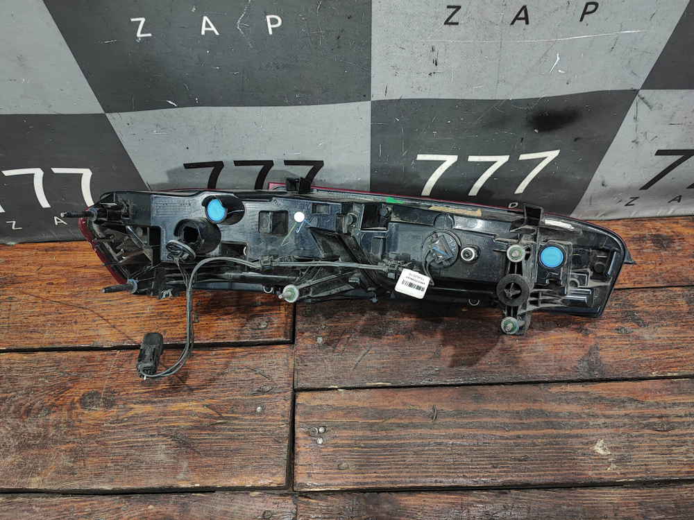 Фонарь задний правый Chevrolet Camaro 6 15-18 Б/У Оригинал 84136773