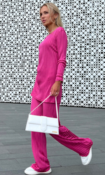 Костюм из вискозы в рубчик