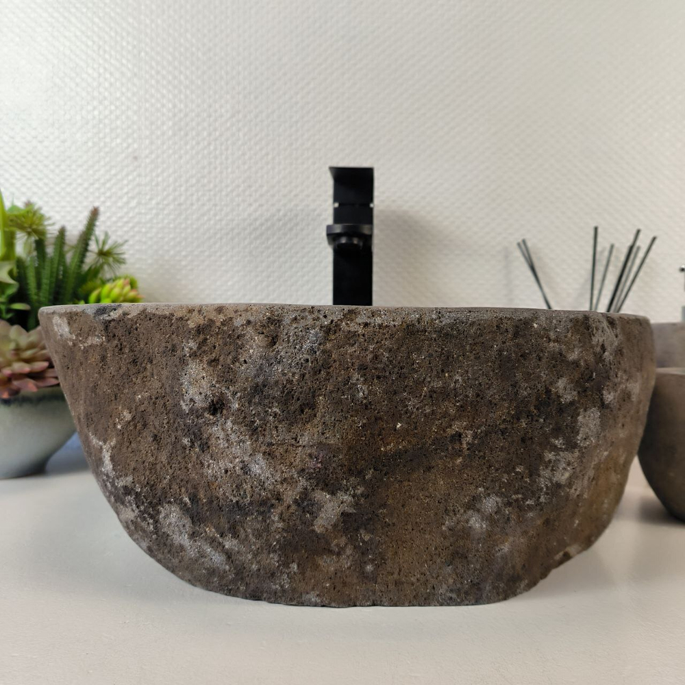 Раковина из речного камня RS-65371 45*37*15 0856