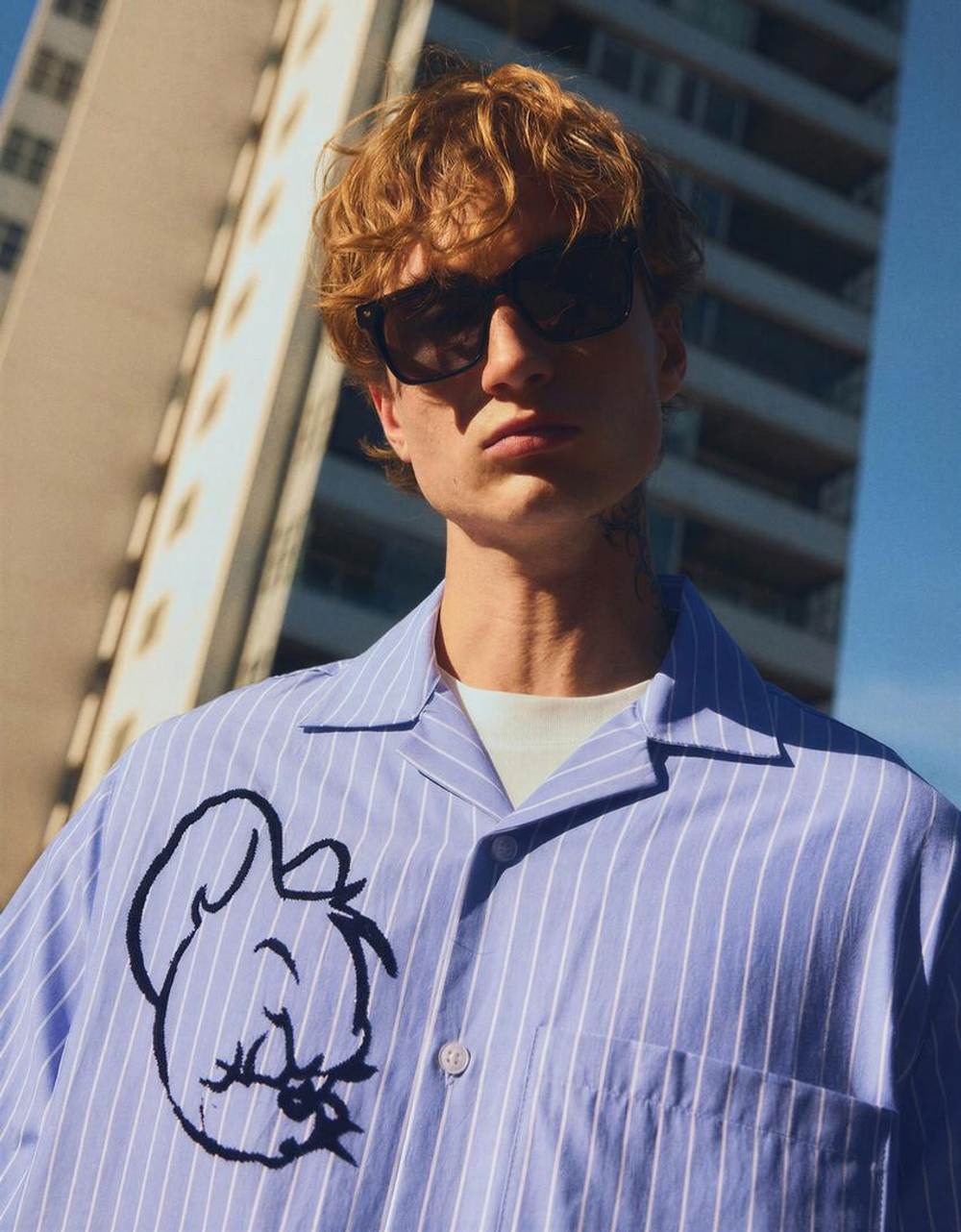 BERSHKA Рубашка с коротким рукавом «Tom & Jerry», светло-голубой