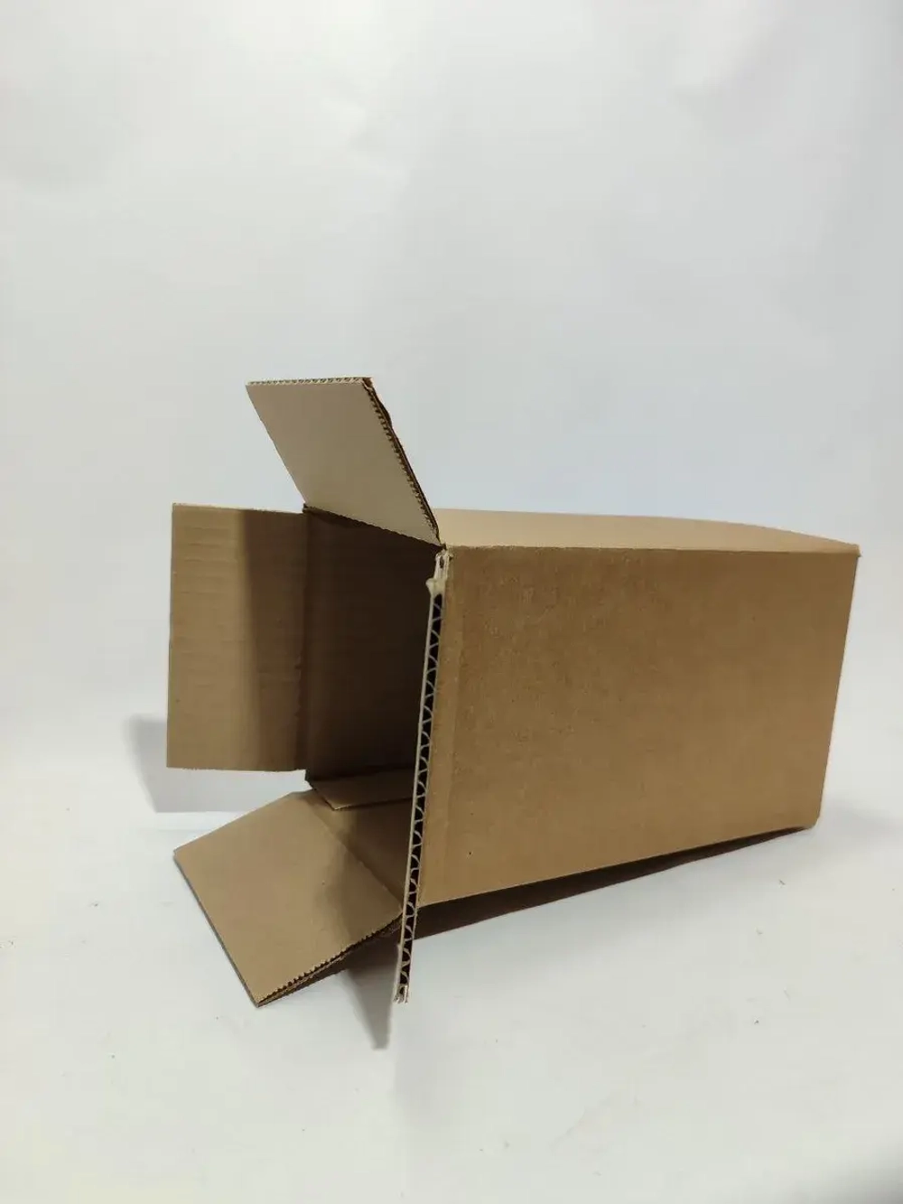 Картонные коробочки маленькие 20 штук 200х12х12 см