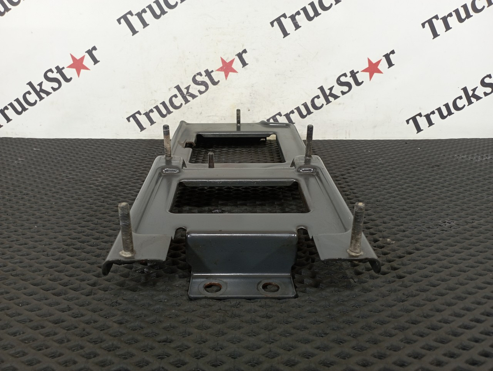 Кронштейн блока управления шасси 2020г.