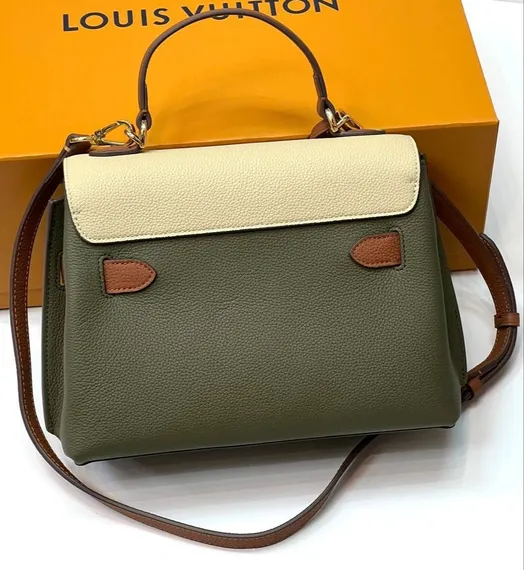 Сумка Louis Vuitton Lockme Ever BB зеленый