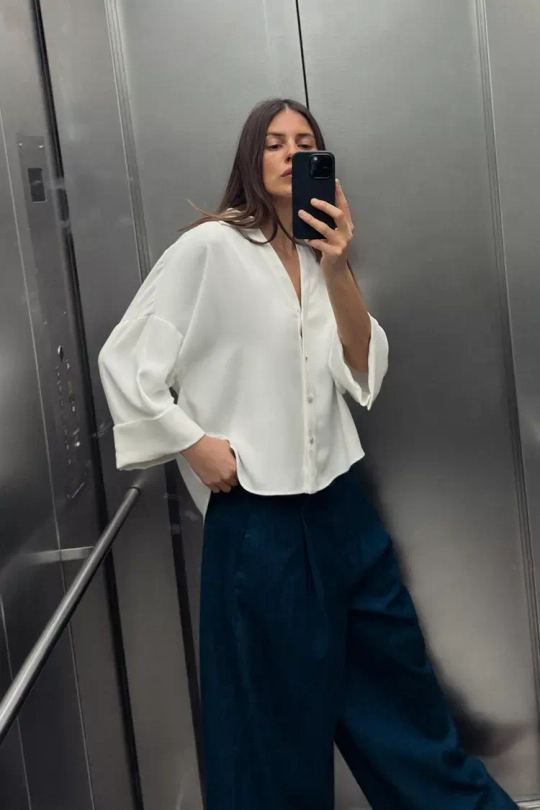 ZARA РУБАШКА ИЗ КРЕПА С ШИРОКИМИ РУКАВАМИ, ЖЕЛТОВАТО-БЕЛЫЙ
