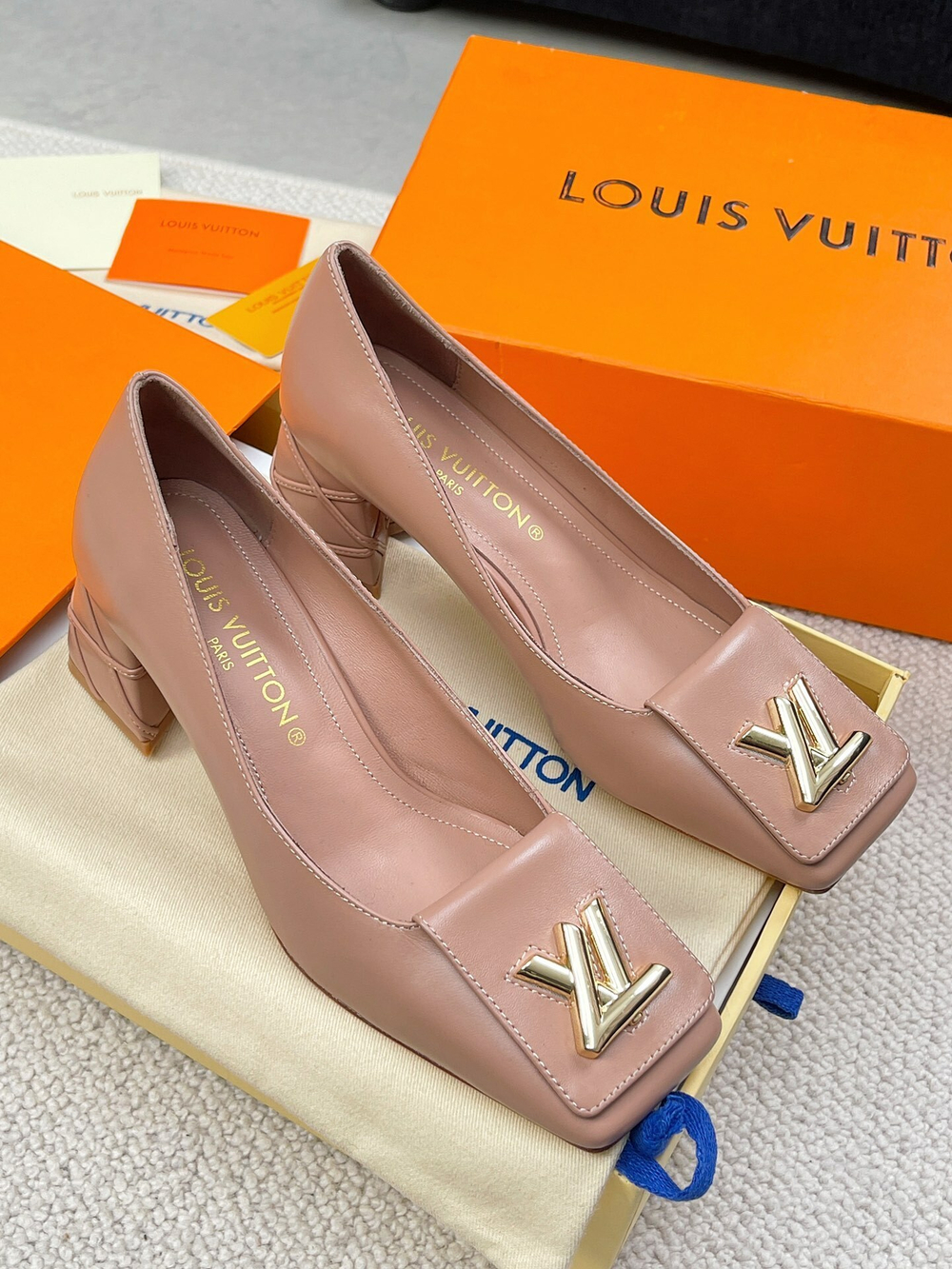 Louis Vuitton Shake Pump